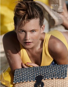 Elle France #3351 (March 19, 2010) - Hello Fun Shine! - 022.jpg