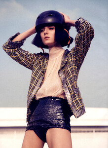 Harper's Bazaar US (May 2007) - 80s Influence - 007.jpg