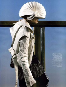 407962729_0710_VogueParis_SamouraFiction_MarkSegalph.thumb.jpg.728b78fc0f282ea59b11274478399a76.jpg