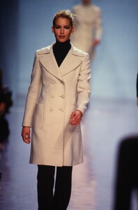 410847565_dkny-fw-1996(1).thumb.jpg.80a76b70d9ed977f0cac9d8182d9ade0.jpg