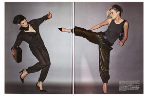 Vogue Paris (April 2001) - Pose Combat - 003.jpg