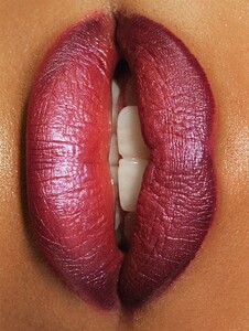 476806452_BazaarBrazilApril2020103.thumb.jpg.23144e2e4b3b8b197c5ee9b5384dcddf.jpg