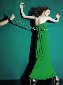 Numéro #84 (June-July 2007) - Dressed To Kill - 004.jpg