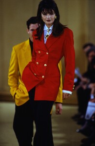 500197567_donna-karan-fw-1992(7).thumb.jpg.25917ef9c234236642ab4a7ef05587b4.jpg