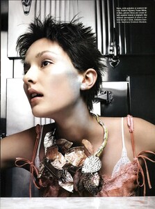 ARCHIVIO - Vogue Italia (April 2006) - Beauty - 007.jpg