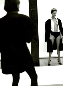ARCHIVIO - Vogue Italia (March 2001) - Non Conformity - 012.jpg
