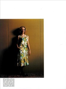ARCHIVIO - Vogue Italia (February 2003) - Bay Garnett - 003.jpg