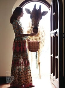 Harper's Bazaar UK - 2014 03-311.jpg