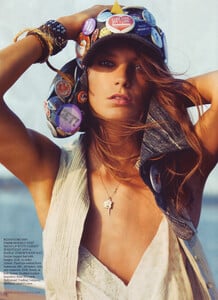 Vogue UK (June 2009) - Indian Summer - 008.jpg