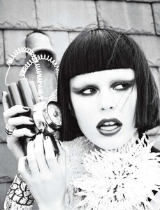 Numéro China #29 (May 2013) - Perform - 012.jpg