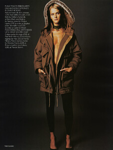Vogue UK (August 2000) - Britsmart - 004.jpg
