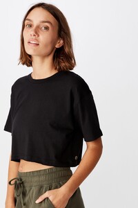 669652-01-2.jpg