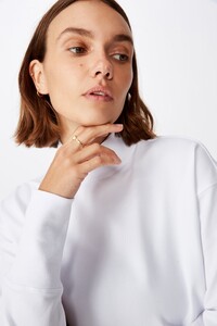 669657-04-4.jpg