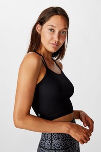669688-01-2.jpg