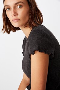 669999-05-1.jpg