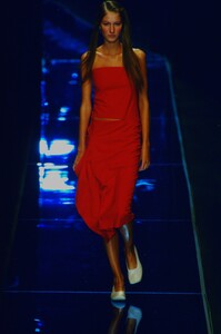 678038831_dkny-fw-1999(10).thumb.jpg.02350e99591fee67dcb324e8f4c5065e.jpg