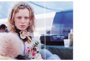 Dutch #30 (November-December 2000) - Karen - 012.jpg
