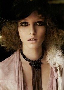 ARCHIVIO - Vogue Italia (November 2005) - Beauty - 003.jpg