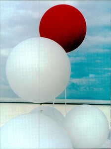 ARCHIVIO - Vogue Italia (February 1998) - Balloon - 001.jpg