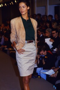 742708299_calvin-klein-ss-1990-marpessa(5).thumb.jpg.7a71c4b3337efe3bbe9c30a86573dcdf.jpg