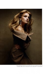 Vogue UK (September 2009) - Turn Of Tweed - 011.jpg