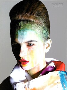 ARCHIVIO - Vogue Italia (June 2008) - A Play Of Colours - 005.jpg