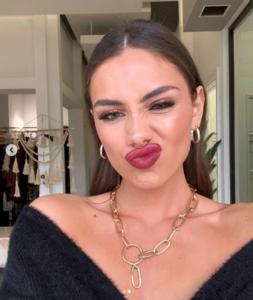 Screenshot_2020-04-05 Lorena Haliti ( lorenahaliti) • Instagram photos and videos(31).png