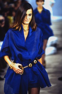 771113491_donna-karan-ss-1991(22).thumb.jpg.6e68945e68adec0b746d127328dfa00f.jpg