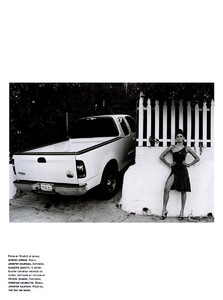 Numero_França_n70_Fevereiro2006_phTerryRichardson_IsabeliFontana_04.jpg