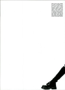 ARCHIVIO - Vogue Italia (November 2006) - The Fun And The Shape - 003.jpg