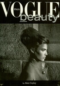 ARCHIVIO - Vogue Italia (November 2004) - Beauty - 001.jpg