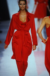 84850843_donna-karan-ss-1995(6).thumb.jpg.7f308b99378c773a5b5a1c228e3899e2.jpg