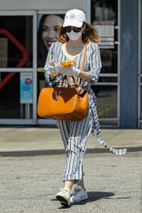        cha190420BZNimage122.jpg