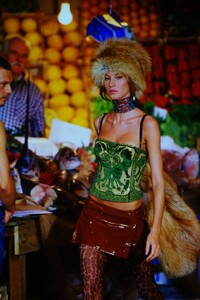 881372136_dolce-gabbana-ss-2000(18).thumb.jpg.d7e1e08b314f5ac592e8a20f92473da1.jpg