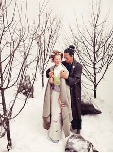 890323498_voguegermany2012dec11.thumb.jpg.90ff9fe4dabf2788c846355813ab7e8d.jpg