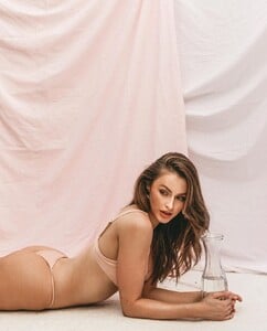 8E55908C-11ED-4719-A0E0-817E52C479D8.jpeg