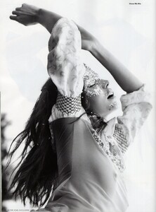 i-D #307 (Summer 2010) - You Promise - 005.jpg