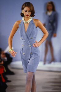 905703900_donna-karan-ss-1992(3).thumb.jpg.e5b1ab003fe6e300c372680f3a65efae.jpg