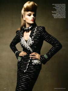 Vogue UK (September 2009) - Turn Of Tweed - 009.jpg