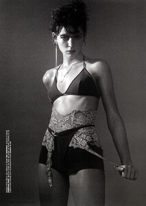 928004629_libertyross-citizenk-s01-06-bettinarheims(4).thumb.jpg.ff367edcb4175529b7e8b7eb7bf7490e.jpg