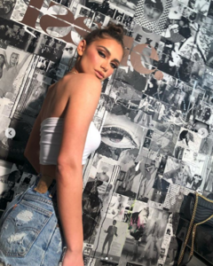 Screenshot_2020-04-05 Lorena Haliti ( lorenahaliti) • Instagram photos and videos(63).png