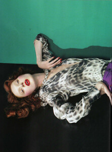 Numéro #84 (June-July 2007) - Dressed To Kill - 011.jpg