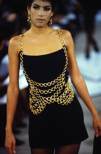 940327075_donna-karan-ss-1991(4).thumb.jpg.3da391933c70861d84306cb4e51544c3.jpg