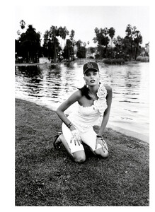 Numero_França_n70_Fevereiro2006_phTerryRichardson_IsabeliFontana_05.jpg