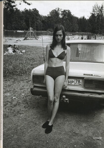 Vogue Russia (June-July 1999) - The Last Childhood’s Summer - 008.jpg
