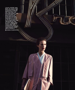 9587259_Goldberg_US_Harpers_Bazaar_February_2014_07.thumb.png.b6707e70486c254ac69a7b38a593d87a.png