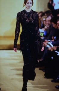 97498200_donna-karan-fw-1993(35).thumb.jpg.c5698d4f4107988f7310d7e27709074d.jpg