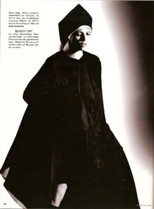 Vogue Germany (April 2008) - Sister Act - 009.jpg