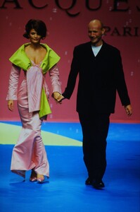 998656466_jacques-fath-ss-1996(27).thumb.jpg.9a2591e4d051bf023d09ea3745a25251.jpg