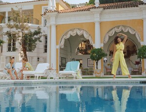 ACAPULCO_HOLIDAY_-_FLOW.jpg